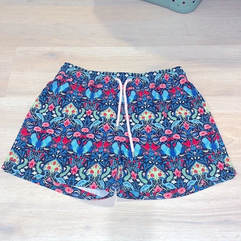 PANGEA Men’s boardshorts swim trunks XL Pelican tropical Hawaiian floral art